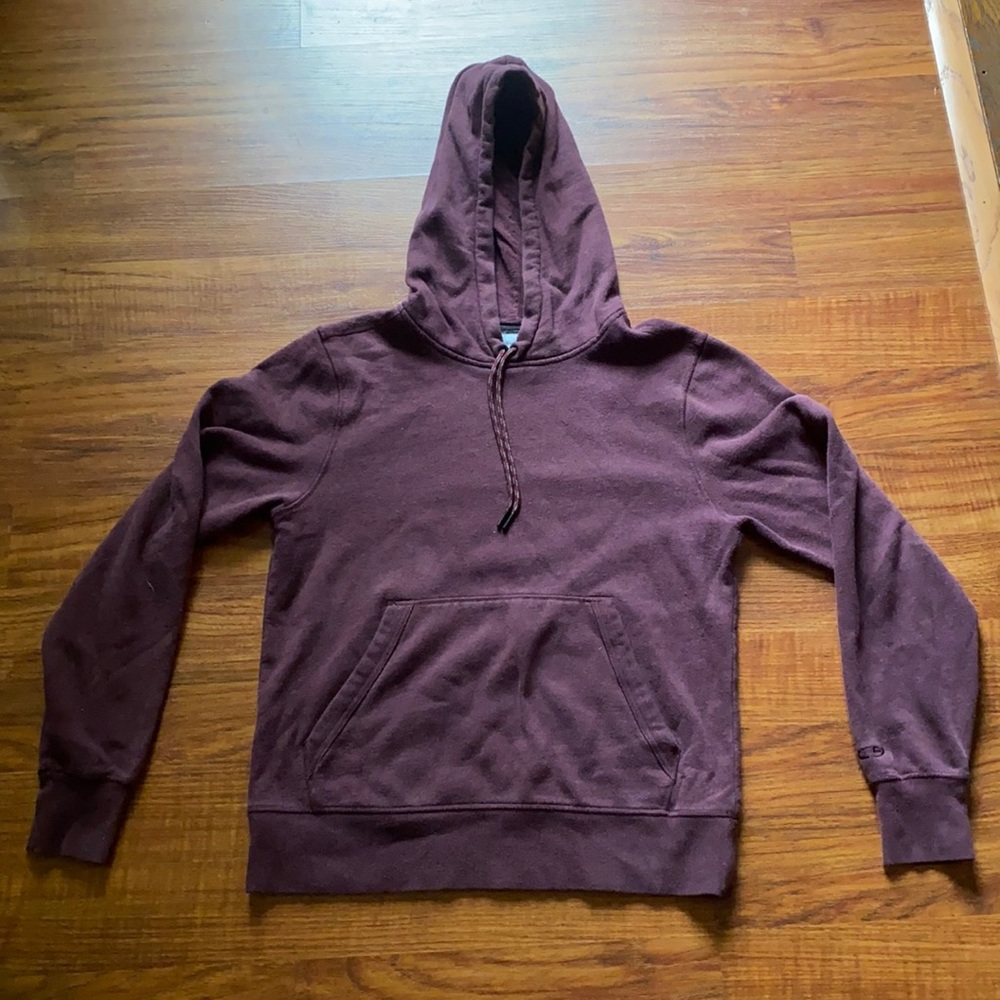 Men’s Champion hooded sweatshirt